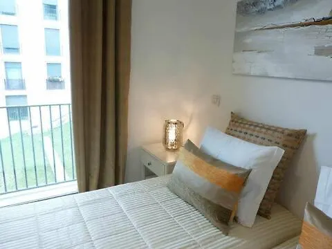 Bairrus Lisbon Apartments Mourisca